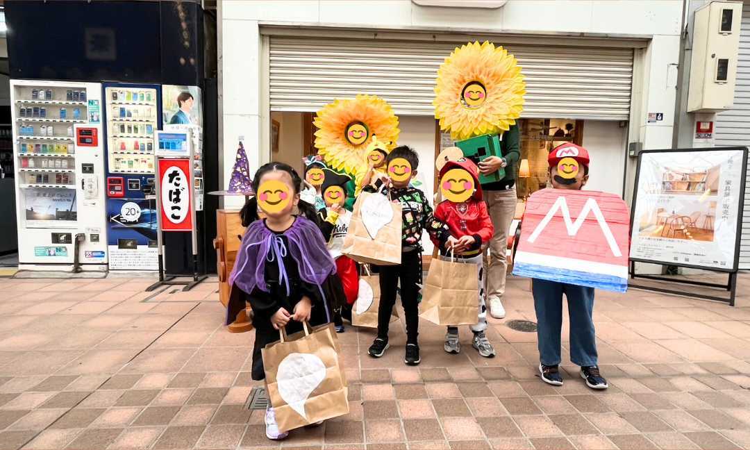 Kobe English Academy様の子どもたちとなかよしライブラリー神戸店でハロウィン