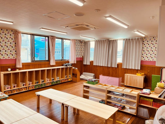 なかよしライブラリー 保育家具 古川認定こども園への導入事例