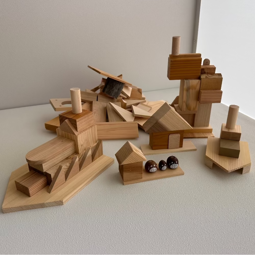 子どもたちの創造力を育む天然木の創作キット – なかよしライブラリー