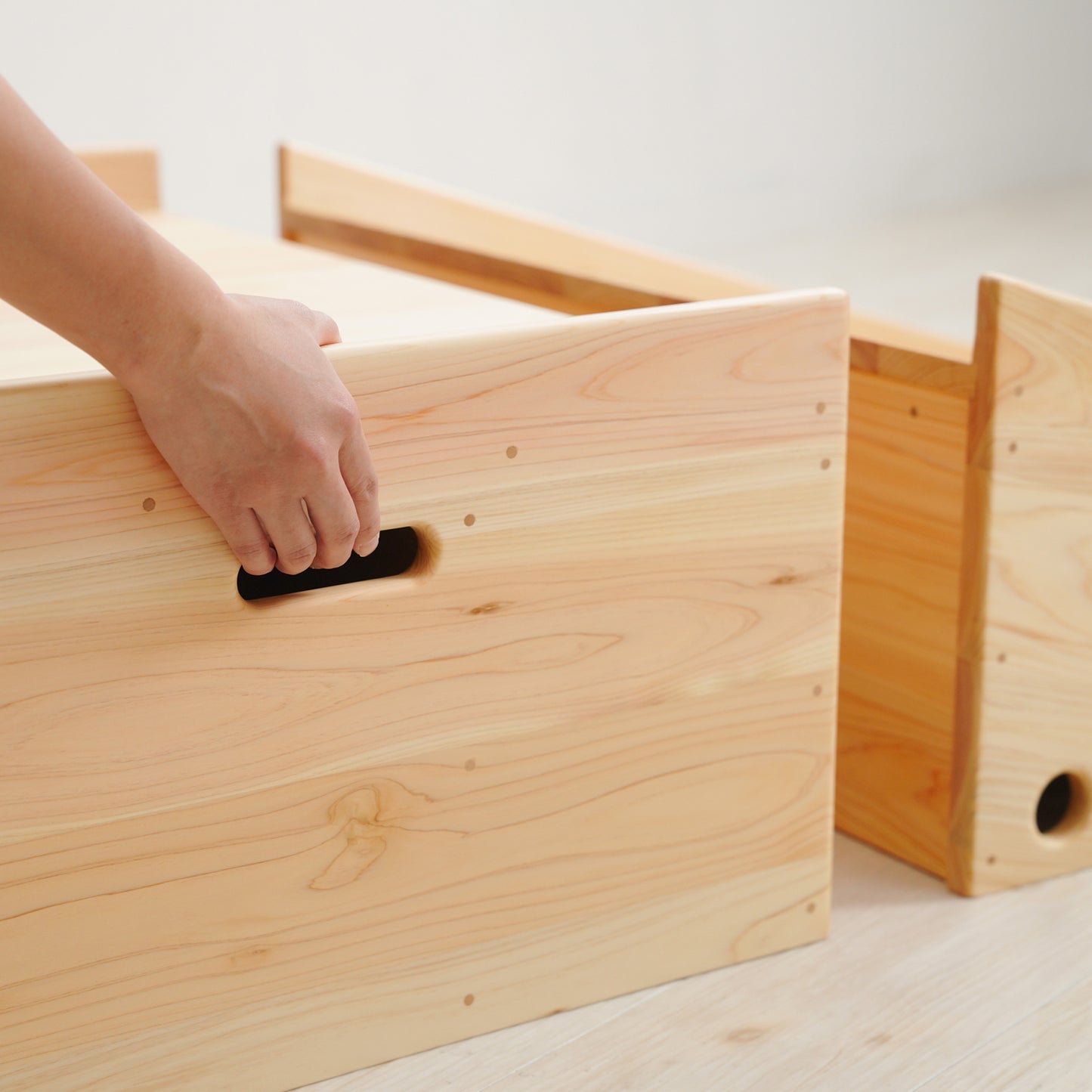 Baby climbing platform for kindergartens and nurseries