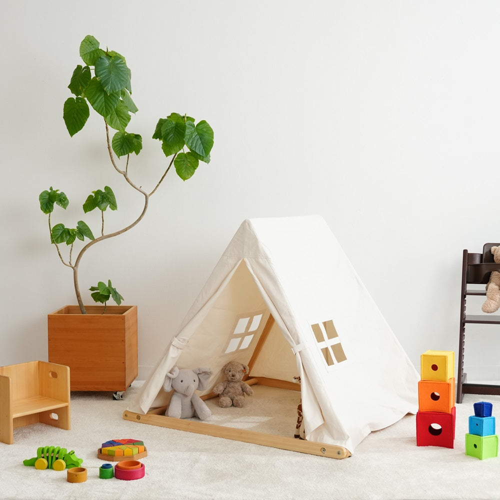 Indoor swing/play tent