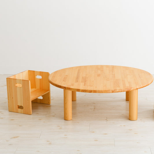 Round table and changeable chair set