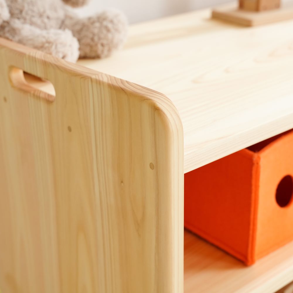 Toy shelf with handles