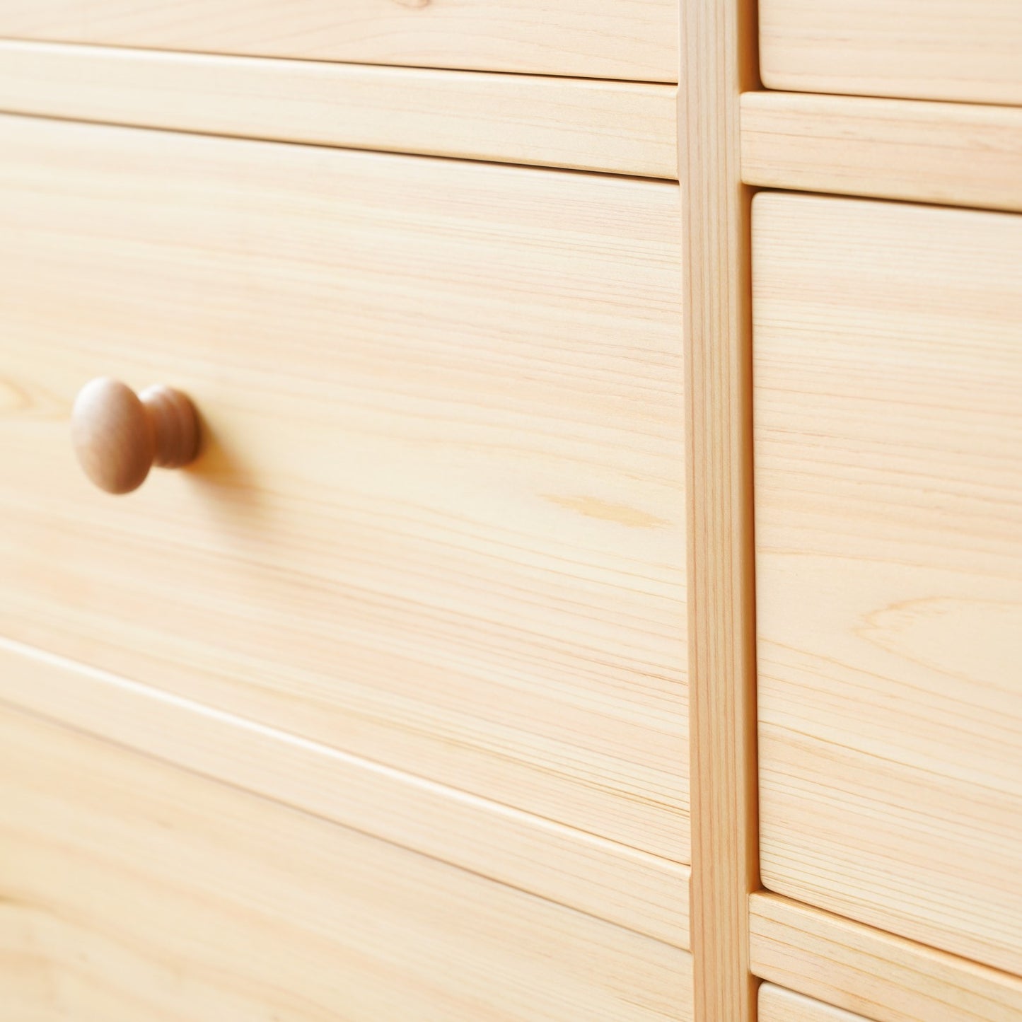 Hinoki chest