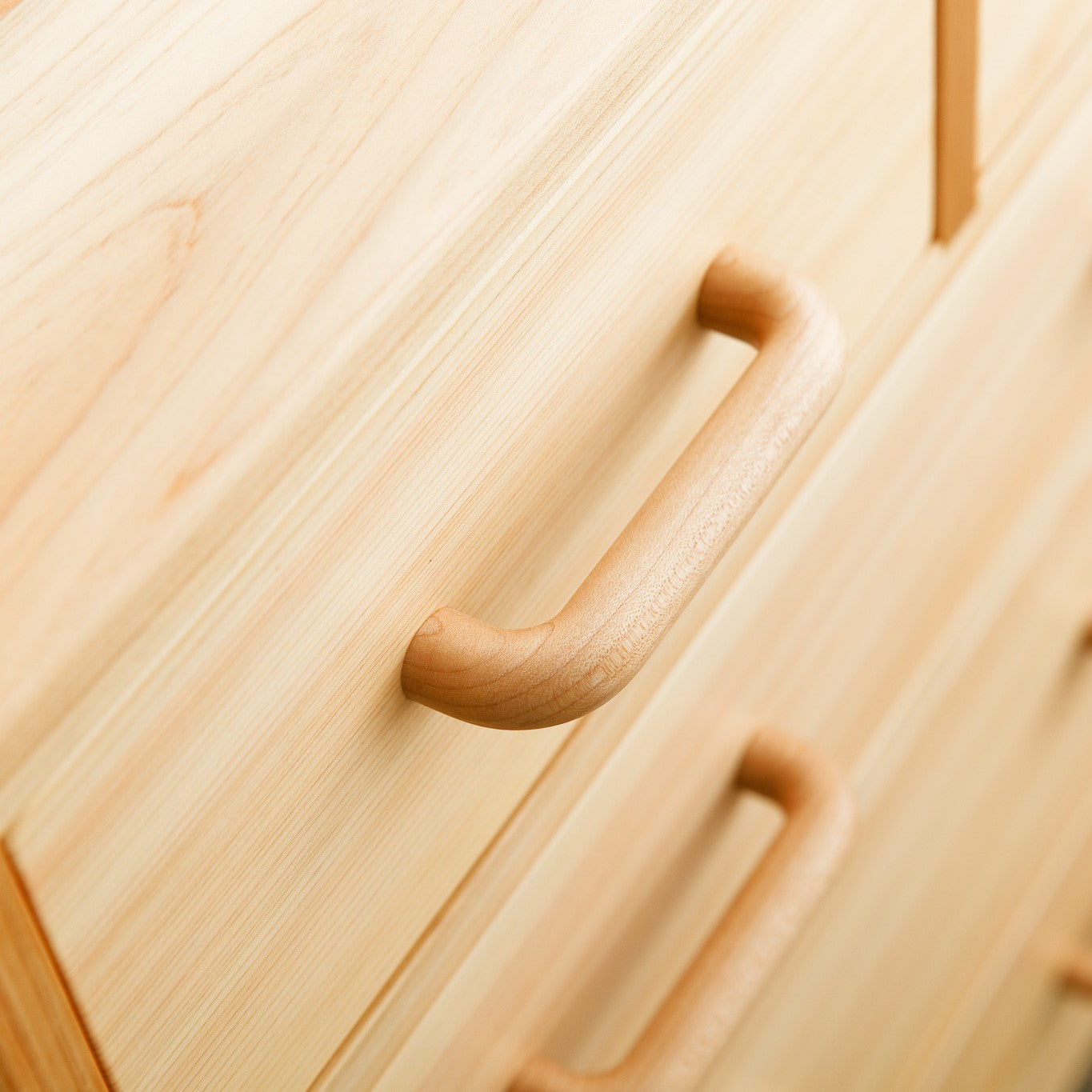 Hinoki chest