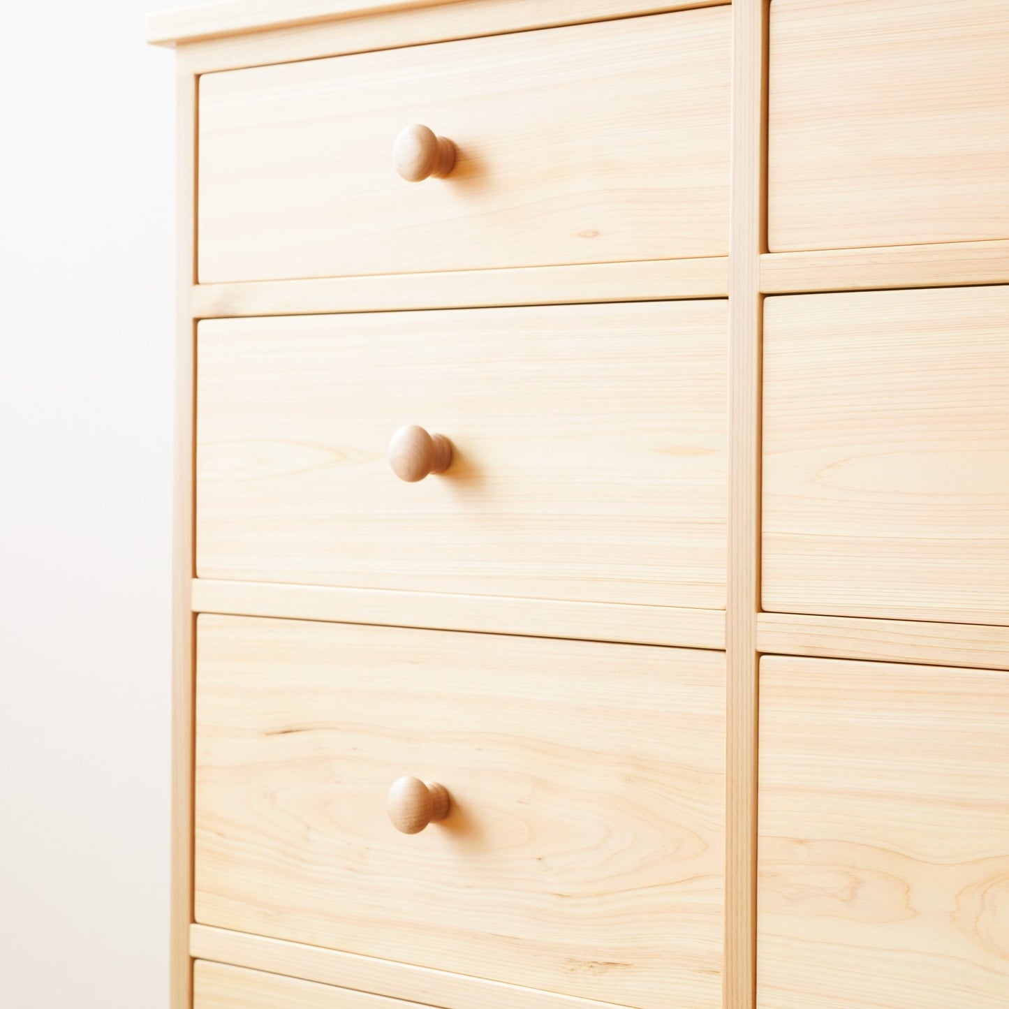Hinoki chest