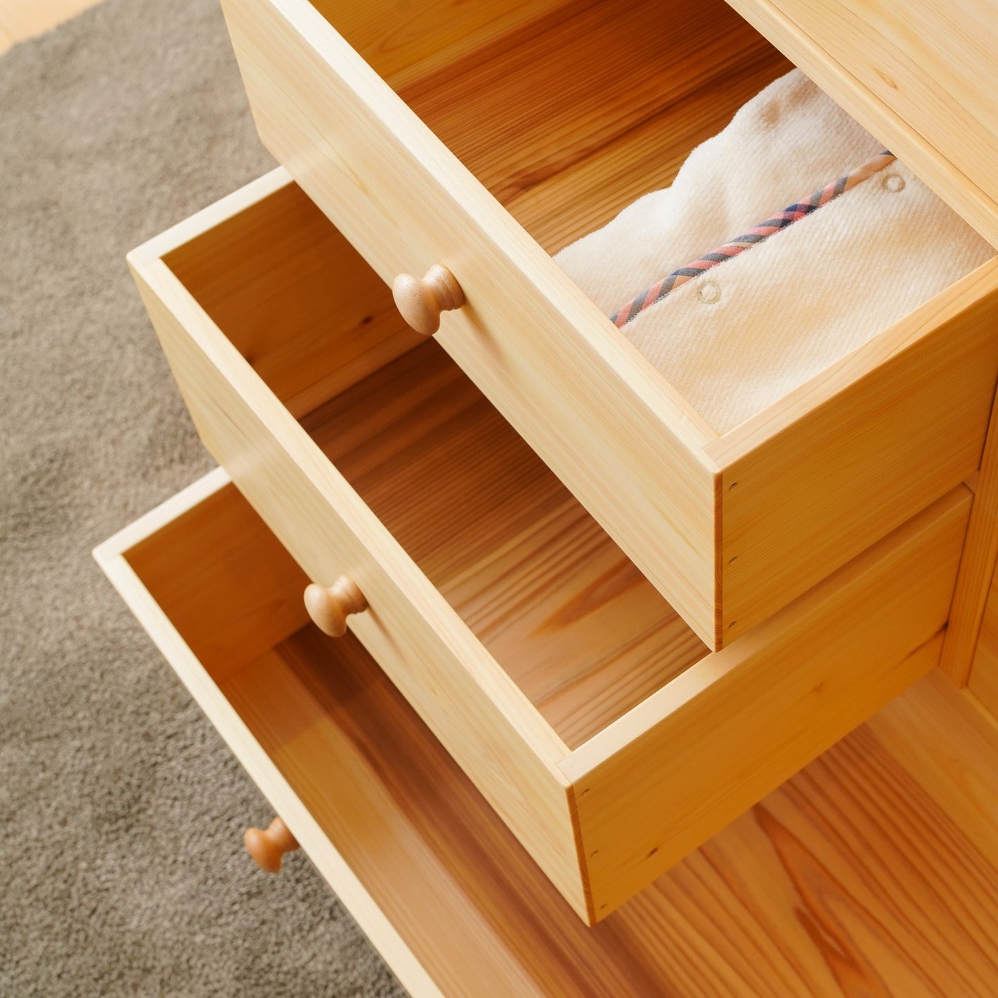 Hinoki chest