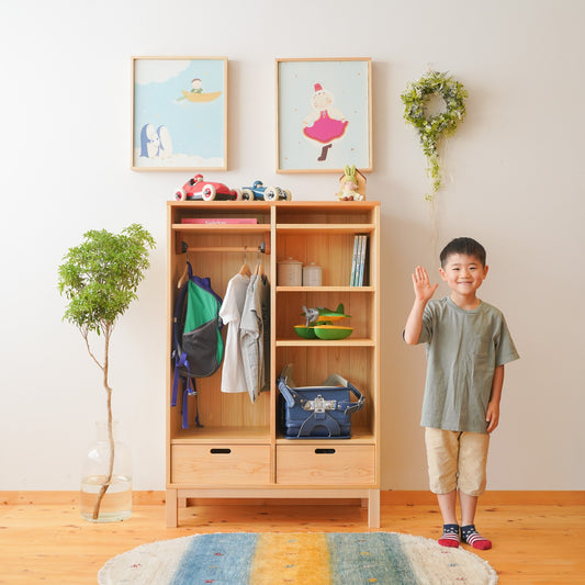 Clothes and backpack storage shelf
