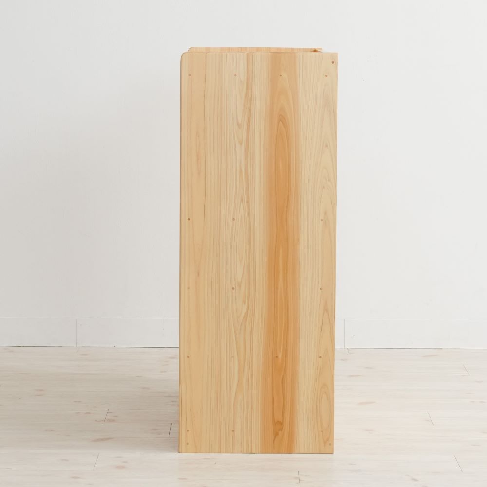 Bag and clothing storage shelves