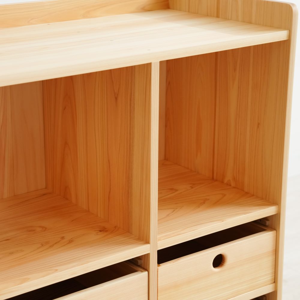 Bag and clothing storage shelves
