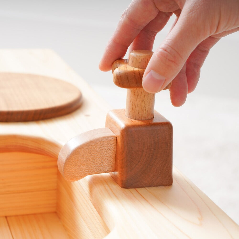Sitting play table