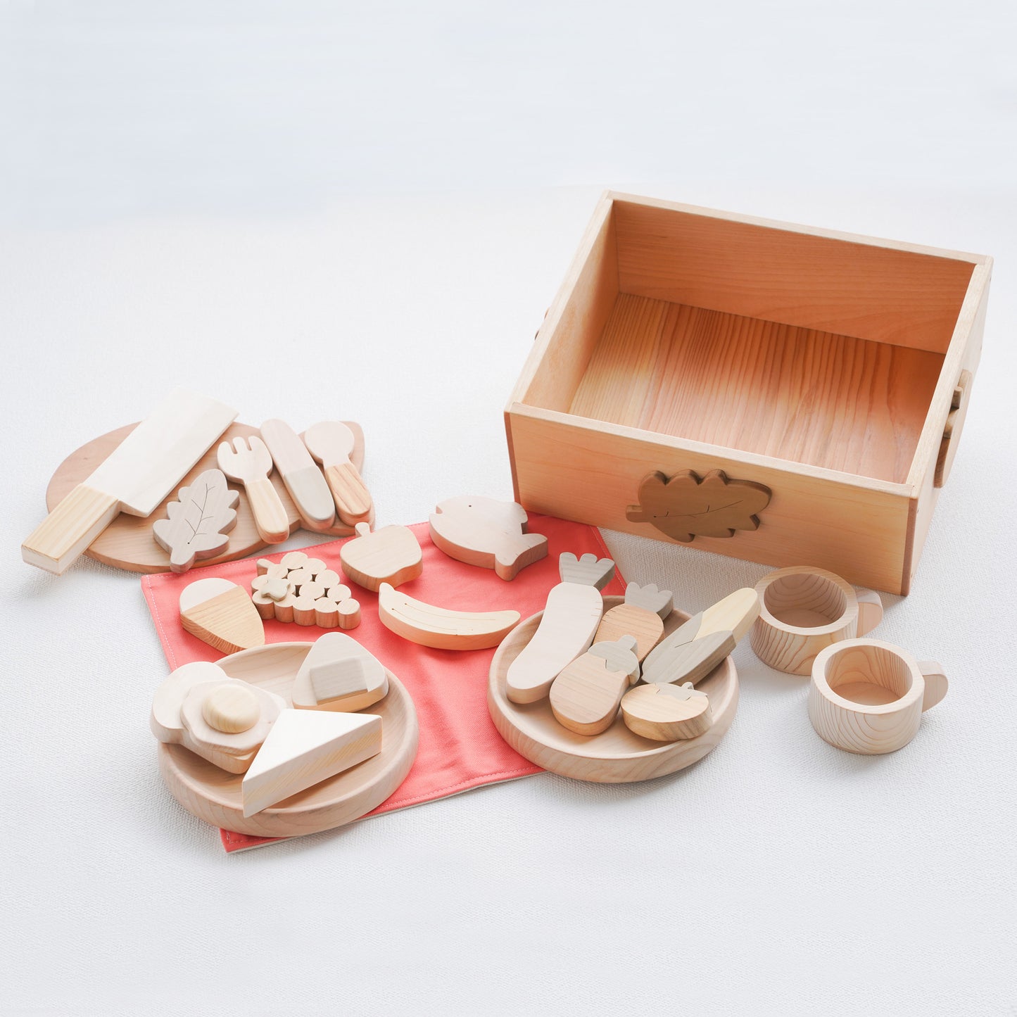 Play set and shelf