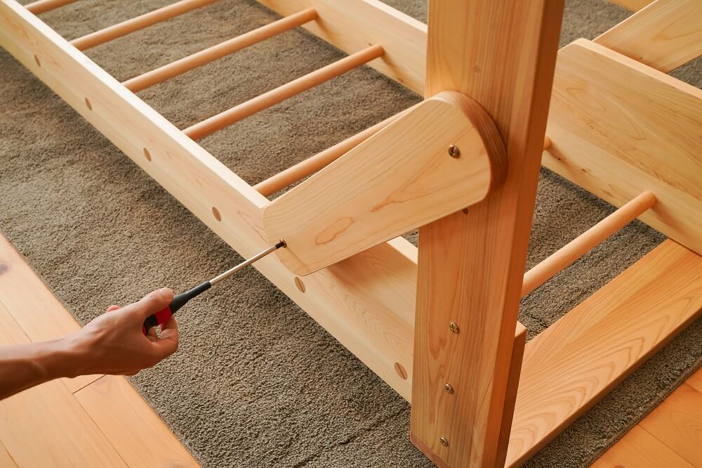 Indoor monkey bars