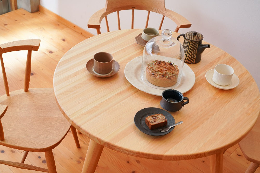Round Dining Table