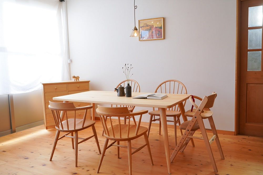 Rounded rectangular dining table