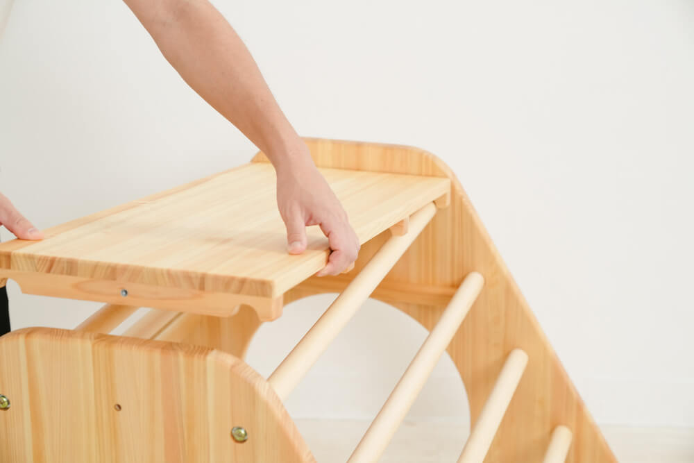 Wooden indoor playground equipment: climbing platform + slide