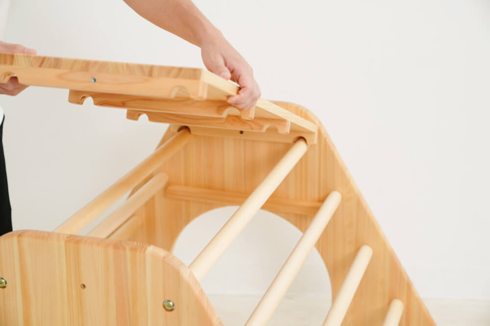 Wooden indoor playground equipment: climbing platform + slide