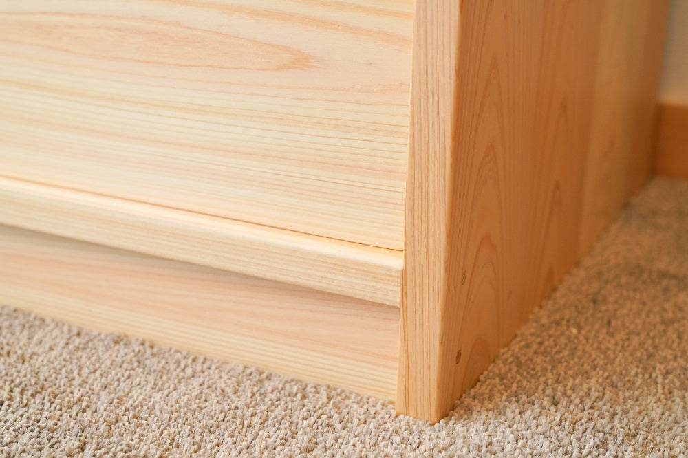 Clothes and backpack storage shelf