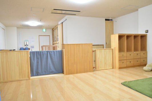 高知県　キッズパオ高知城あおぞら園　オーダー仕切り家具