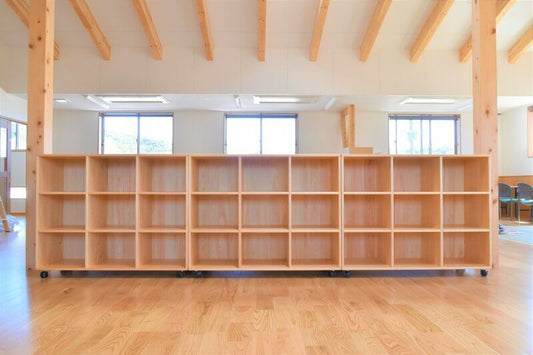 長崎県　東長崎おひさま学童クラブ　ランドセルロッカー・玩具棚