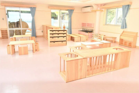 高知県　高須幼稚園　保育ロッカー・家具・遊具