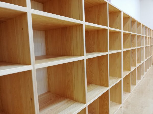 大阪府　西若宮こども園・若宮こども園　収納ロッカー　