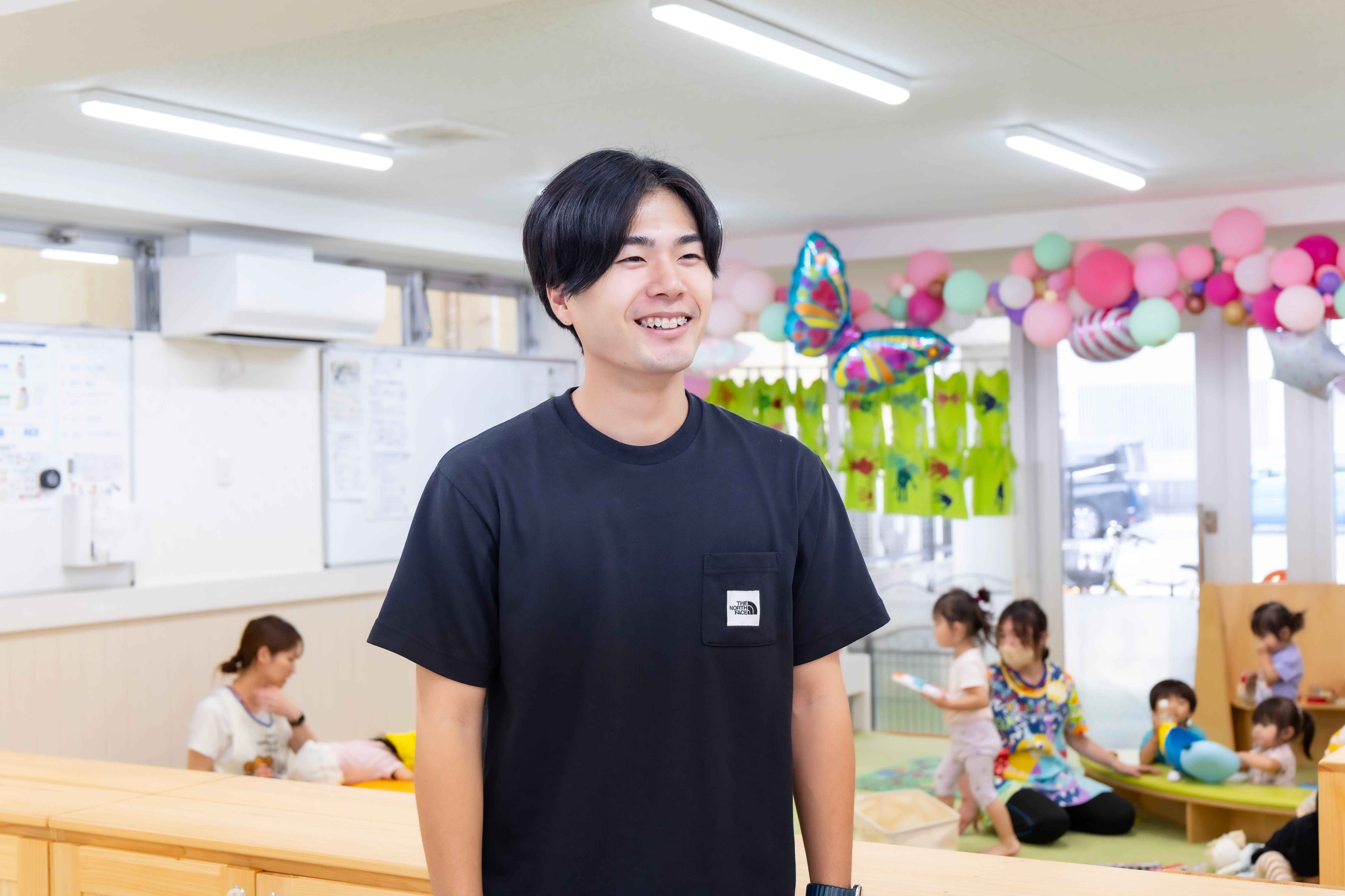 なかよしライブラリー　納品事例　ベビーランド遊育保育園