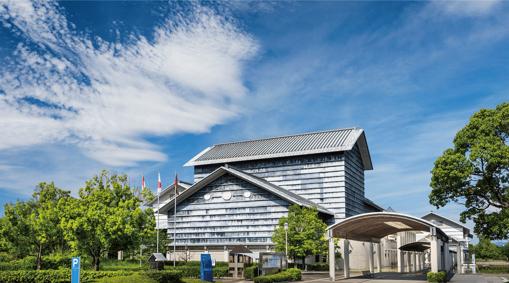 今日は高知県立美術館