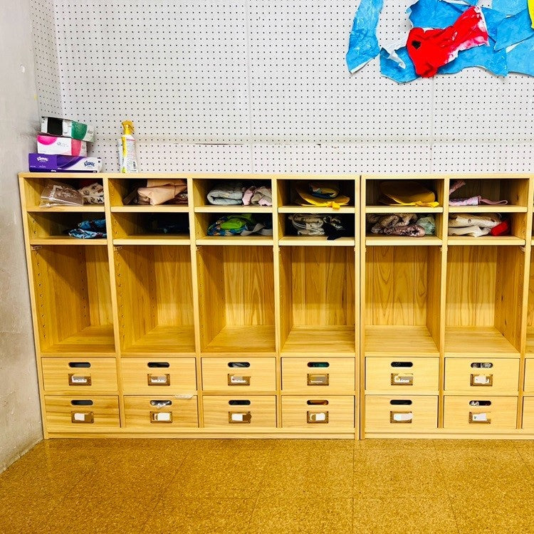 なかよしライブラリー保育園ロッカー