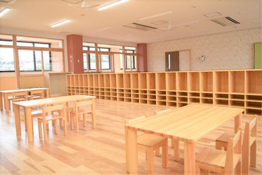 大阪府　大野台こども園　木のロッカー