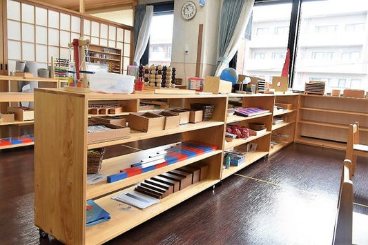 大阪府　帝塚山国際幼稚舎　モンテッソーリ家具