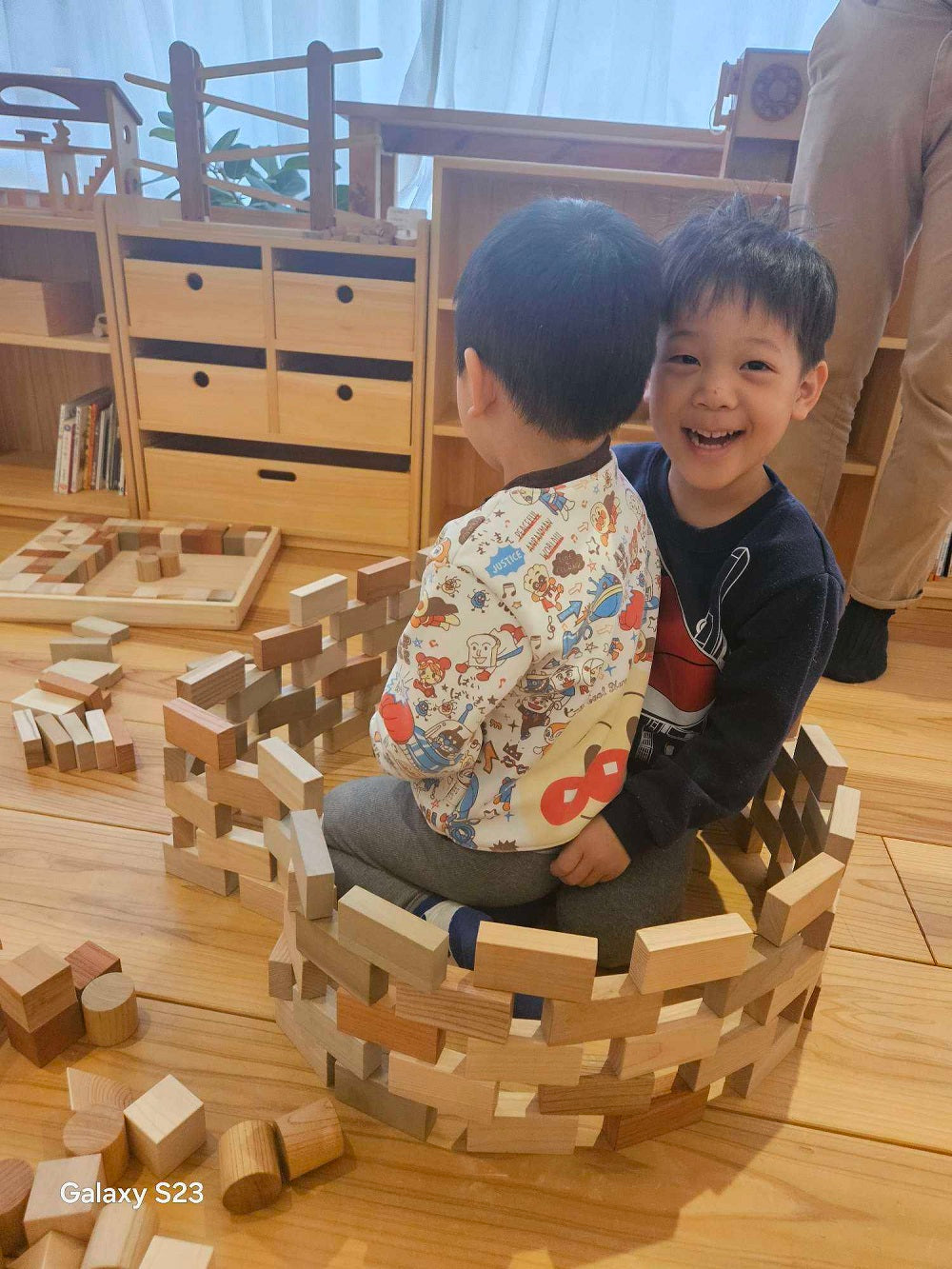 積み木遊びのひととき