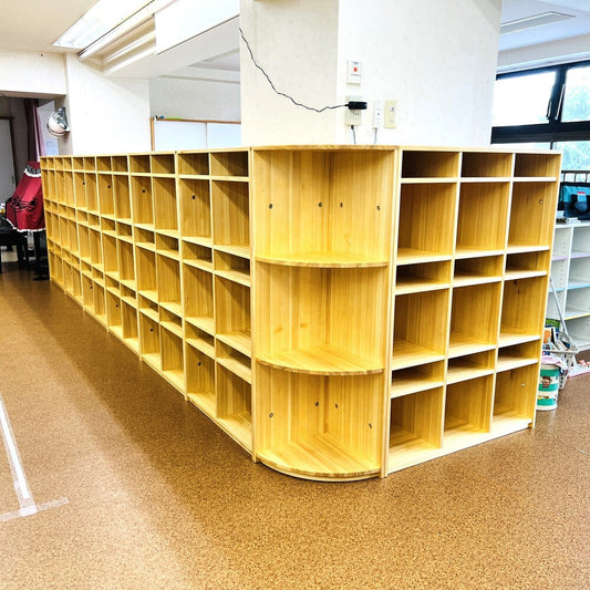 なかよしライブラリー下駄箱納品