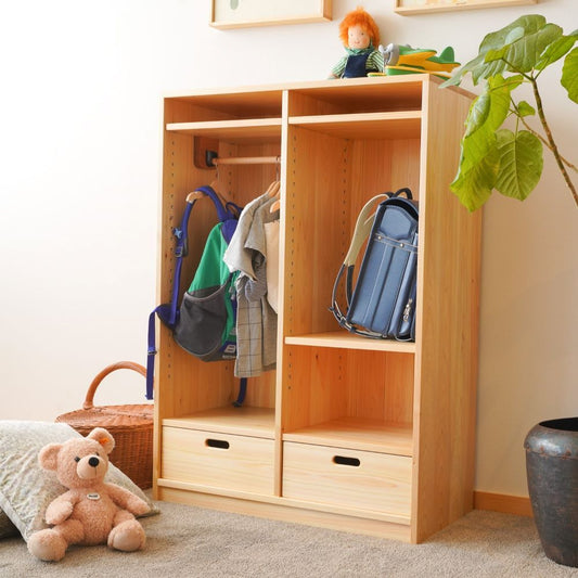 Clothes and backpack storage shelf 