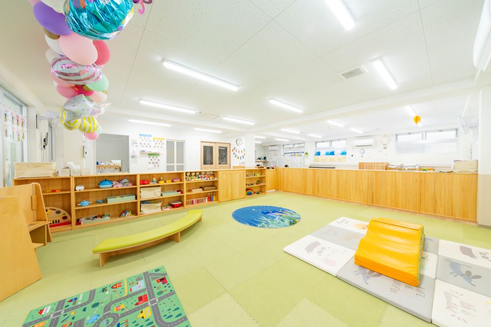 ベビーランド遊育保育園の仕切り家具の導入事例