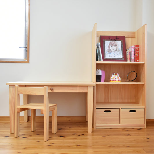 Childhood desk 2020 (with stackable chairs) 