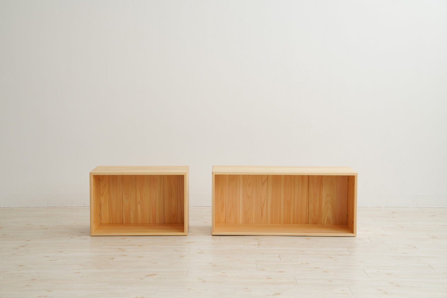 【童話館コラボ】選べる絵本たてと絵本のセット