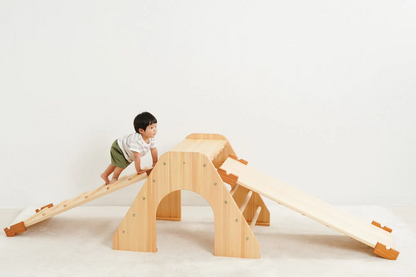 Wooden indoor playground equipment: climbing platform + slide 