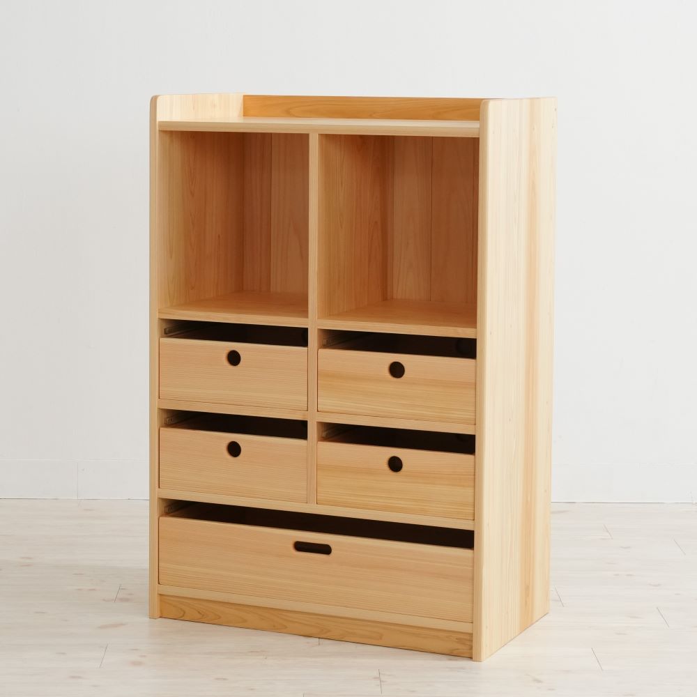 Bag and clothing storage shelves 