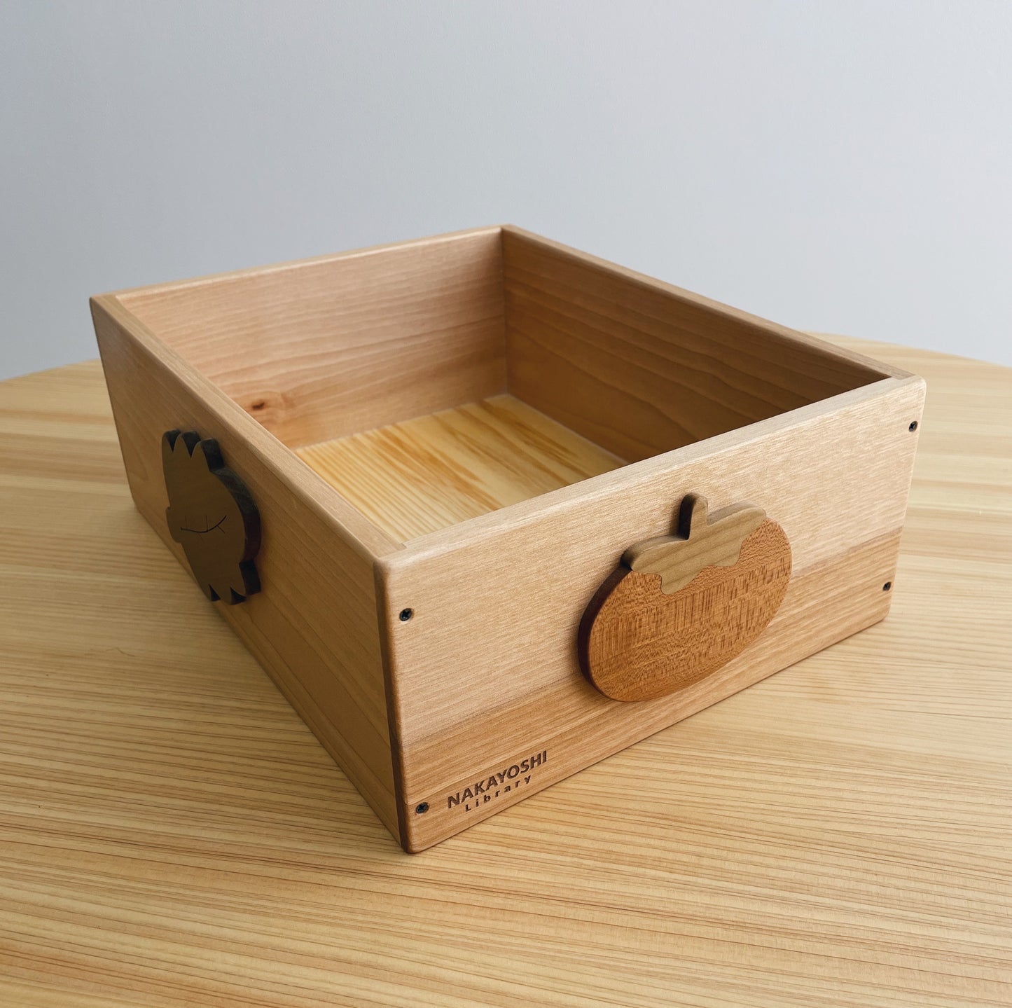 Play set and shelf 