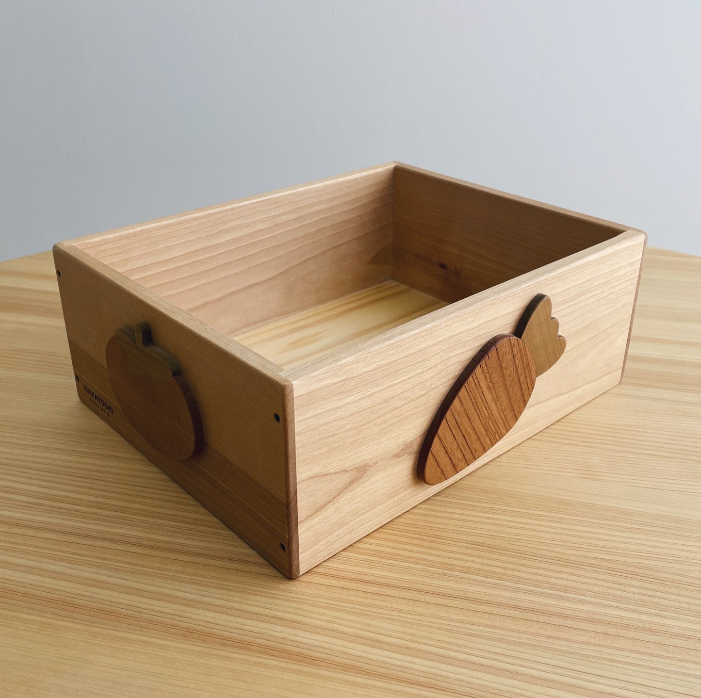 Play set and shelf 
