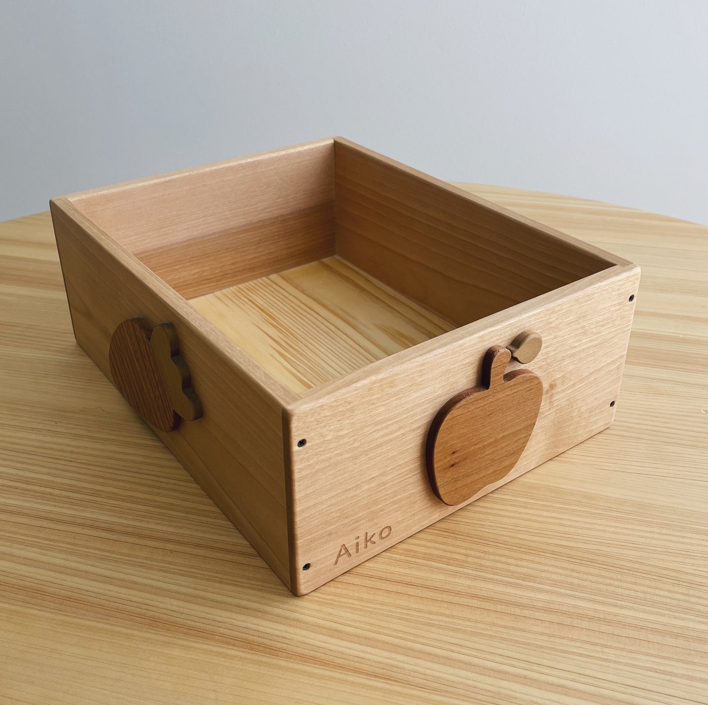 Play set and shelf 