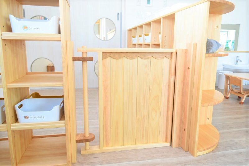 扉付き　木製保育ロッカー　オープンタイプ　　木のロッカー