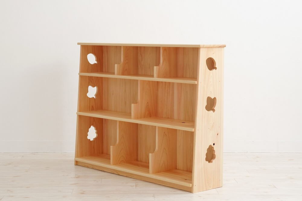 木製の本棚