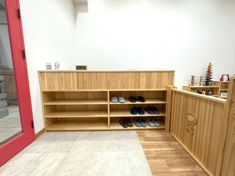 子育て広場ポノ
なかよしライブラリー 木製家具
木製遊具