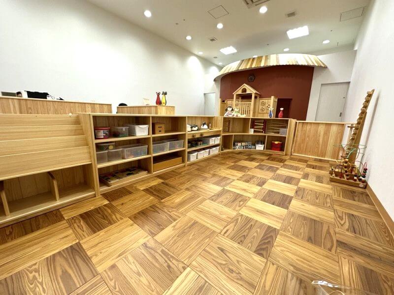 子育て広場ポノ
なかよしライブラリー 木製家具
木製遊具